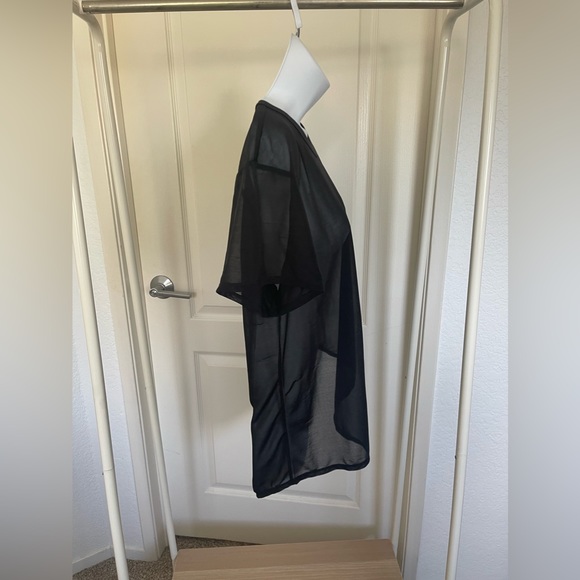 RVCA black sheer shirt size XS-SMALL preowned - Picture 2 of 9